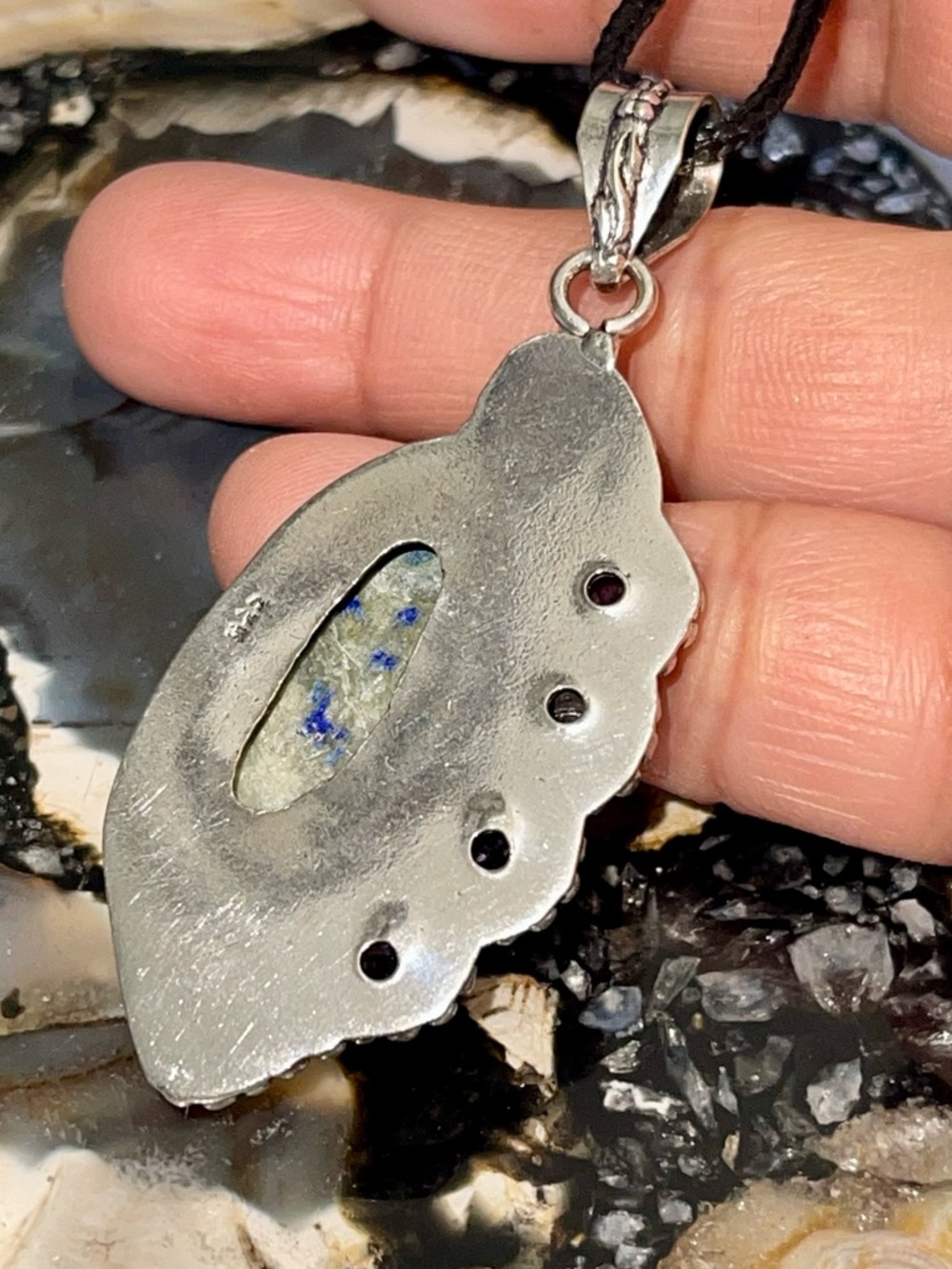 Lapiz Lazuli “The Protection Stone” Pendant 2 1/4” - Picture 12 of 14